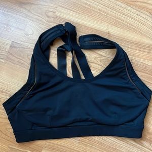 Fabletics sports bra in black, medium